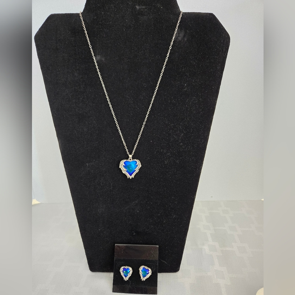 Heart Necklace & Earrings Blue Irradescent Heart w Rhinestones Set NWOT